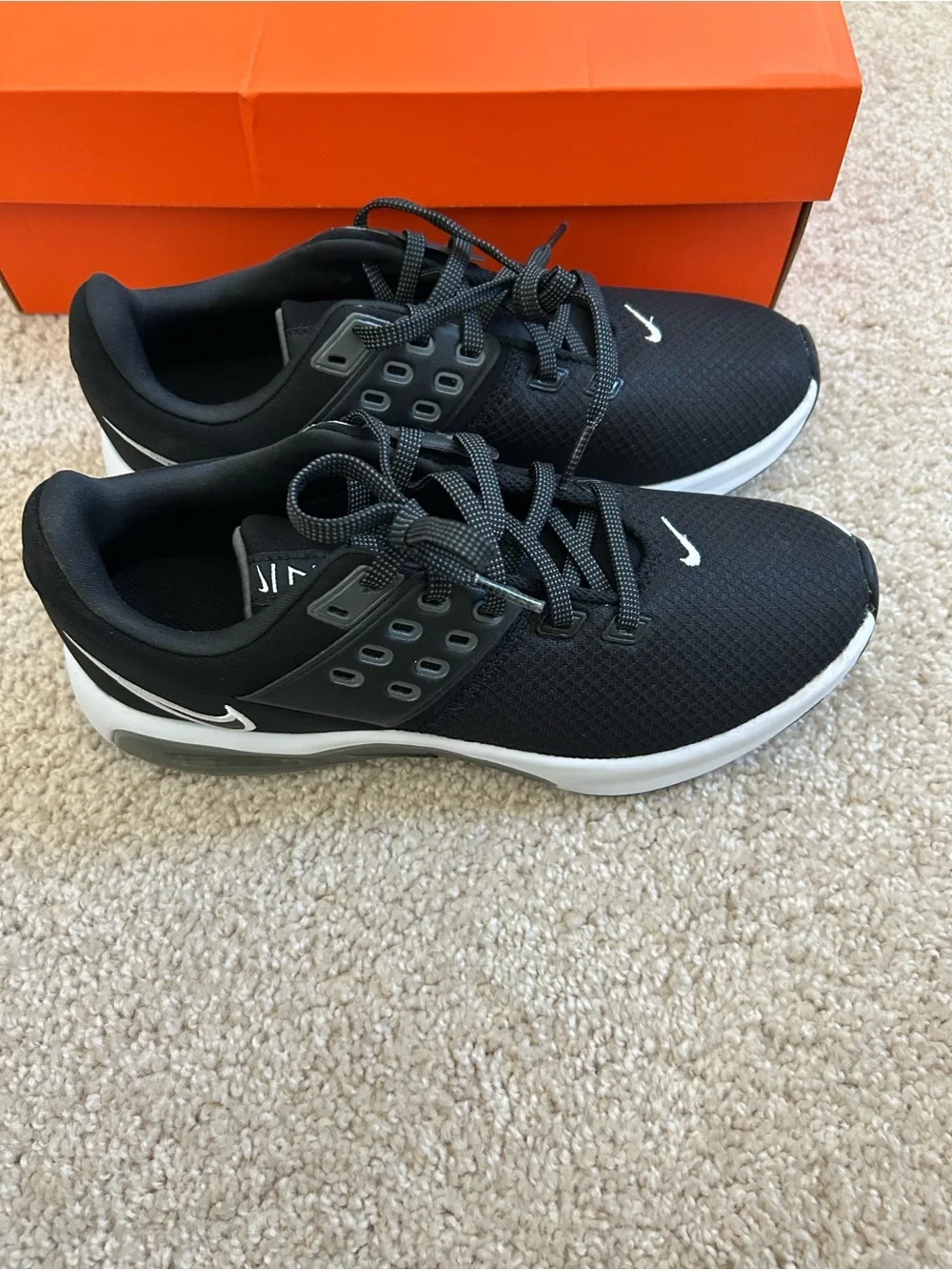 Nike nwt women’s